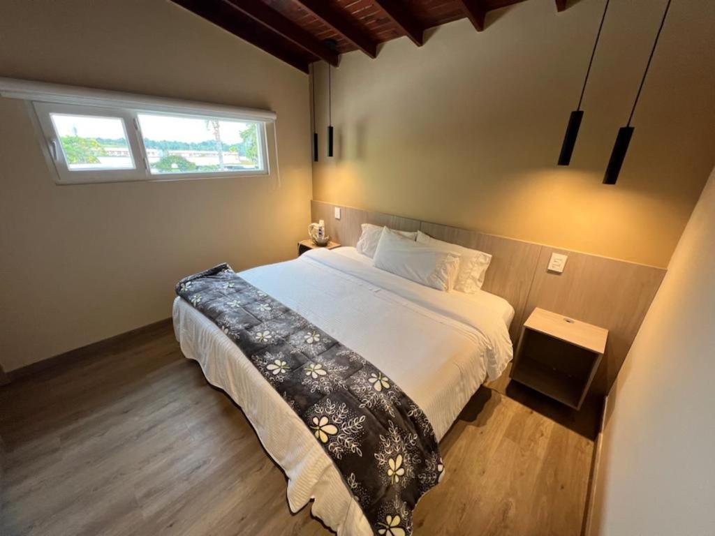 Hotel & Golf Isak Aeropuerto Rionegro Exterior photo